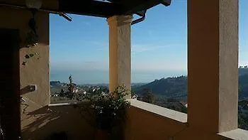 Floriana Bed & Breakfast 4*