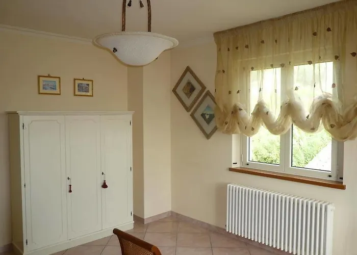 Bed & Breakfast Floriana 4*